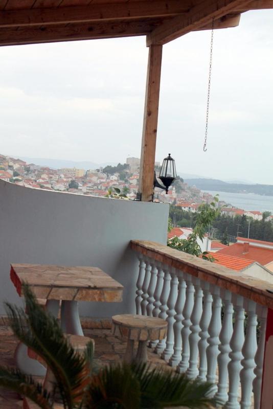 Apartments Nanut Σίμπενικ Εξωτερικό φωτογραφία